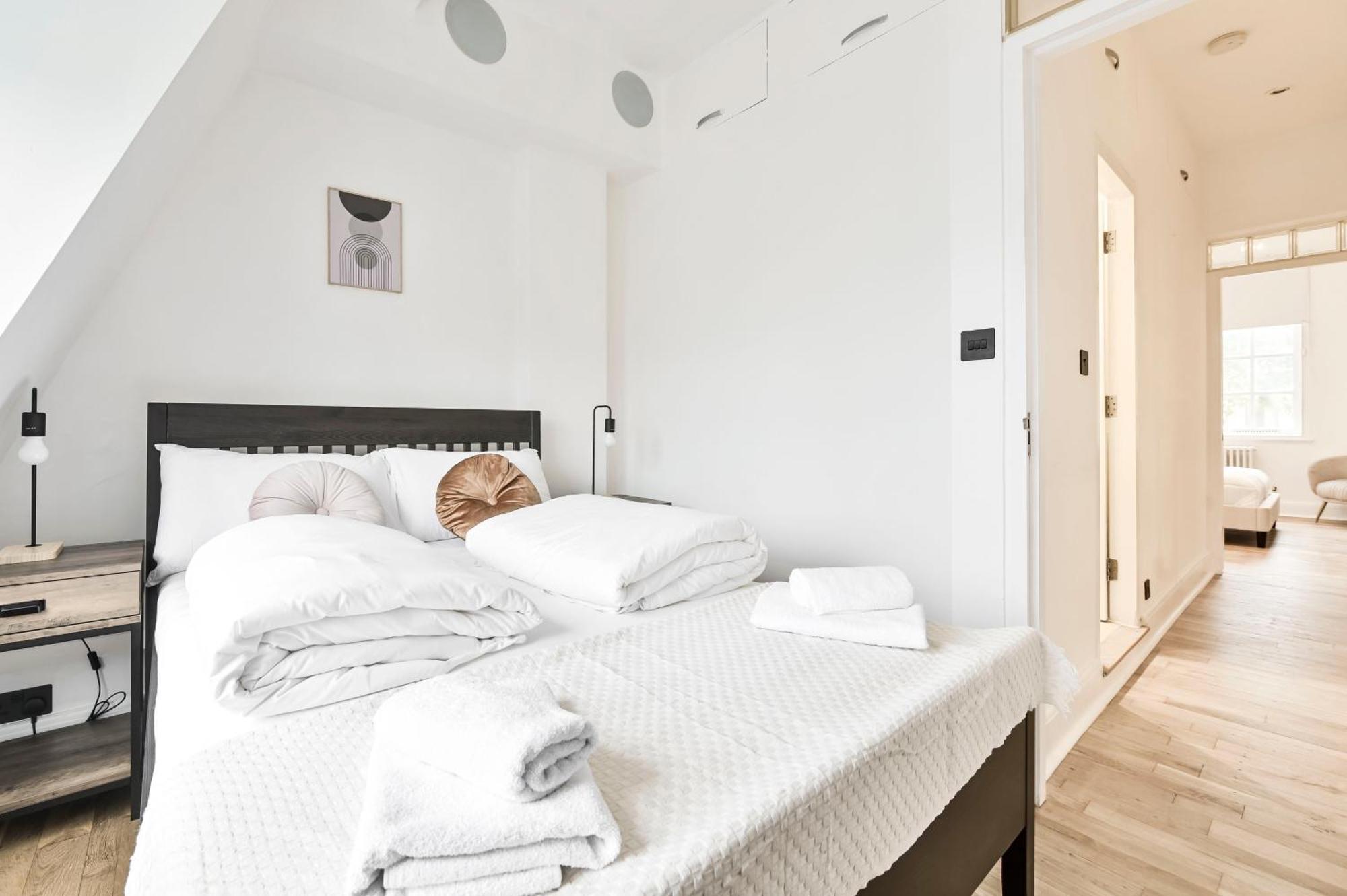 Wonderful Fitzrovia 3 Bed Apartment London Ngoại thất bức ảnh